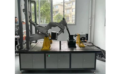 摩托車車架疲勞試驗(yàn)機(jī)